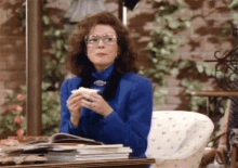 one moment julia sugarbaker dixie carter designing women hold up