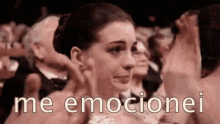 Aplauso Annehathaway Palmas Batendopalmas Emoção GIF - Applause Anne Hathaway Clapping Hands GIFs