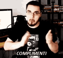Yotobi Compliment GIF - Yotobi Compliment Clapping GIFs