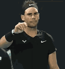 Rafael Nadal Pointing GIF - Rafael Nadal Pointing Over There GIFs
