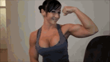 Muscularwoman GIF - Muscularwoman GIFs