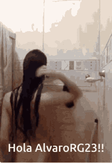 Hola Alvaro Shower GIF - Hola Alvaro Shower Bath GIFs