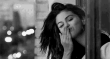 Selena Gomez GIF - Selena Gomez Buenosdias GIFs