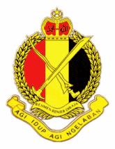 a yellow and red emblem with a sword and a crown that says " agi idup agi ngelaban "