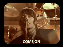 Come On Oasis GIF - Come On Oasis Stop Crying Your Heart Out GIFs