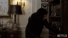 Sneaky Detective GIF - Sneaky Detective Searching GIFs