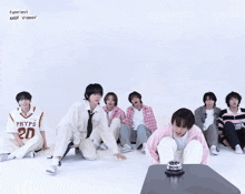 Kn1ves0ut Ahof GIF