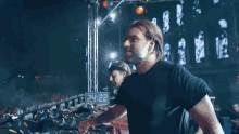 Axwell Ingrosso GIF - Axwell Ingrosso Festival GIFs