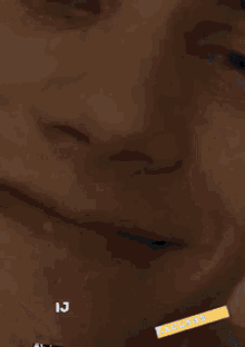 a close up of a man 's face with the word excusas on the bottom
