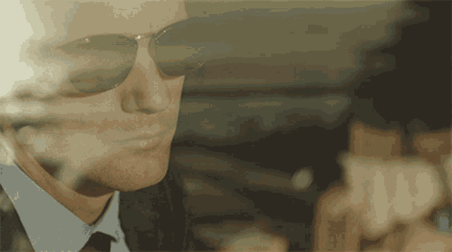 https://media.tenor.com/VONnxy6Z8dEAAAAe/shades-off-looking.png