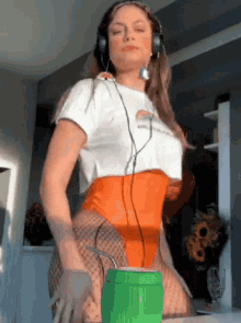 Mari Gonzalez Dancing GIF - Mari Gonzalez Dancing Twerking GIFs