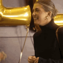 Laughing Amelie Zilber GIF - Laughing Amelie Zilber Streamys Awards Ceremony GIFs