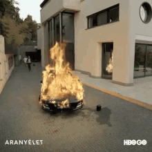 burning mira car burn porsche