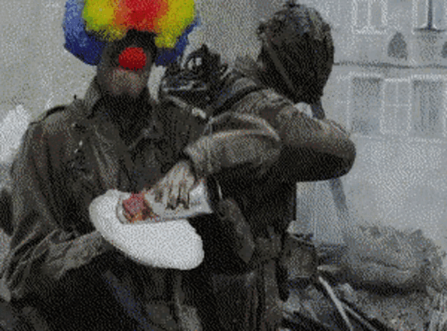 war-clown-pie.gif