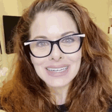 Smiling Debra Messing GIF - Smiling Debra Messing Cameo GIFs