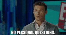 Knocked Up Ryan Seacrest GIF - Knocked Up Ryan Seacrest No Personal Questions GIFs