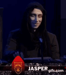 alex ward jasper creepy look la by night season5