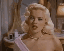 Marilyn Monroe Diana Dors GIF - Marilyn Monroe Diana Dors Aesthetic GIFs