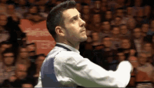 The Fly Annoys Mark Selby GIF - Mark Selby Snooker Fly GIFs