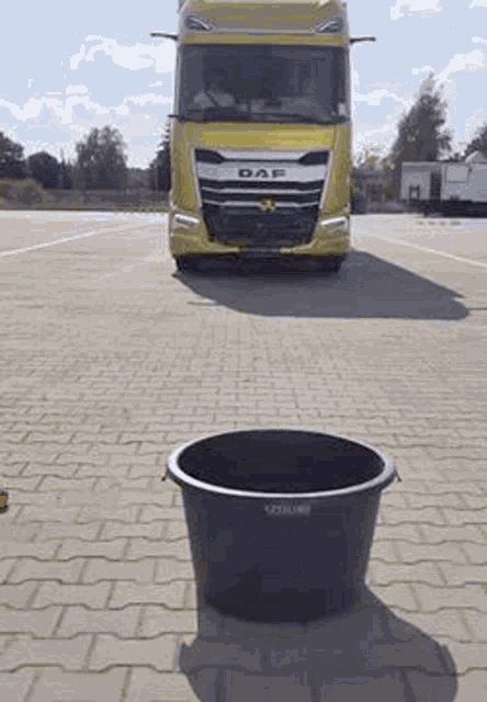 Daf Funny GIF - Daf Funny Truck - Discover & Share GIFs