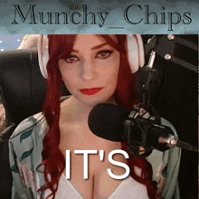 Munchy Chips So Huge GIF - Munchy Chips So Huge It'S So Huge GIFs
