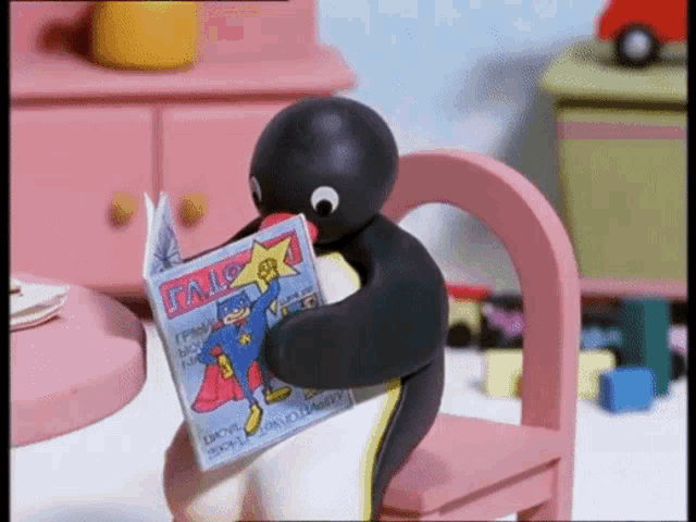 Pingu Reading GIF - Pingu Reading Comics GIFs