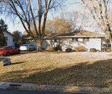 a house with a sign that says elliott on it