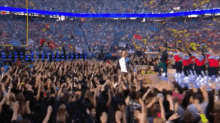 Super Bowl Excited GIF - Superbowl50 Chris Martin Coldplay GIFs