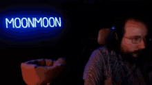 Moonmoon Desk GIF - Moonmoon Desk Slam GIFs