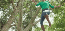 Priyanka Priyanka Chopra GIF - Priyanka Priyanka Chopra Jumping From Tree GIFs