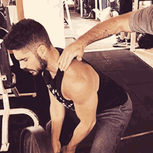 Seth Gecko Dj Cotrona GIF - Seth Gecko Dj Cotrona At The Gym GIFs