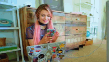 Chatting Selfie GIF - Chatting Selfie Jessie Paege GIFs