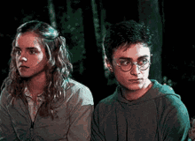 Harry Potter Hermione Granger GIF - Harry Potter Hermione Granger Looking Around GIFs