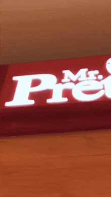 Mr Pretzels Fast Food GIF - Mr Pretzels Fast Food GIFs
