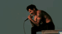 Red Hot Chili Peppers Singing GIF - Red Hot Chili Peppers Singing Concert GIFs
