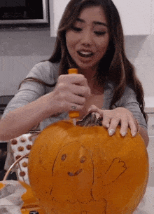 Supcaitlin Pumpkin Carving GIF - Supcaitlin Pumpkin Carving Halloween GIFs
