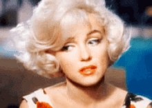 Vreemd Marilyn GIF - Vreemd Marilyn Onduidelijk GIFs