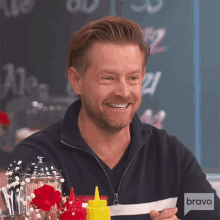 Laugh Top Chef GIF - Laugh Top Chef Chuckle GIFs