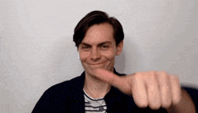 Freddy Carter Thumbs Down GIF - Freddy Carter Thumbs Down Disapproval GIFs