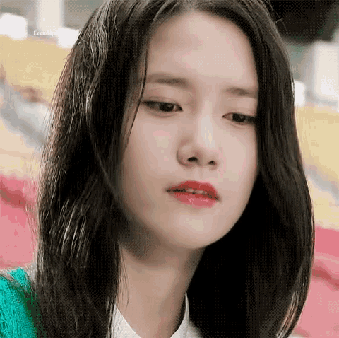 Yoona mignon gif