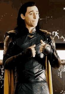 Thumbs Up Tom Hiddleston GIF - Thumbs Up Tom Hiddleston Loki GIFs