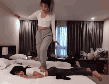 GIF