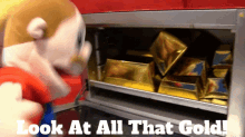 Sml Marvin GIF - Sml Marvin Look At All That Gold GIFs