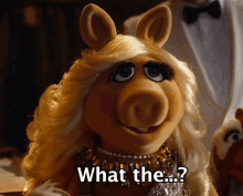 muppets miss piggy what the surprised