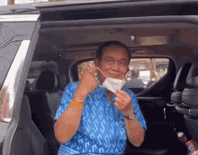 Prayuth Happy GIF - Prayuth Happy Pose GIFs