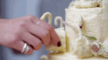 Swan Cake GIF - Food Cake Design GIFs