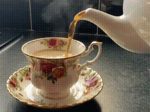 Ma vie en gif Cup-of-tea-teapot