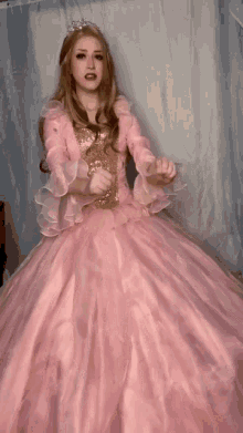 Annaliese Princess GIF - Annaliese Princess Cosplay GIFs