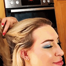 Getting My Hair Done Tracy Kiss GIF - Getting My Hair Done Tracy Kiss Styling My Hair GIFs