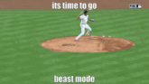 a new york yankees baseball player runs to base